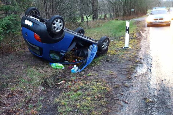 Der Ford Ka überschlug sich gleich mehrfach.