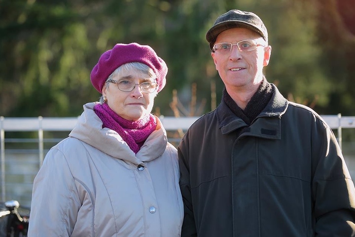 Bernd (75) und Rosemarie Oehmig (70), Rentner aus Dresden: "Wir wollen gesund bleiben und darum auch mehr frisches Gemüse essen. Das kommt aus unserem eigenen Garten in Seidnitz, wo wir Kartoffeln, Bohnen, Möhren und Zwiebeln anbauen."