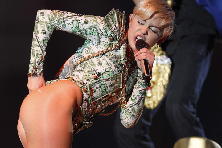 Miley Cyrus provoziert gern mit freizügigen Fotos.
