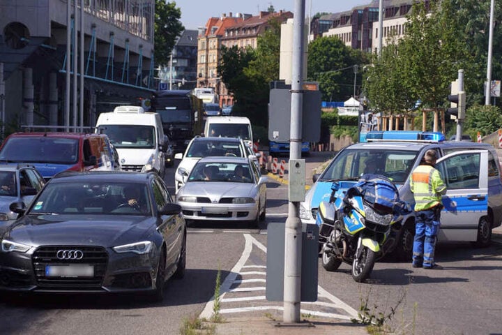Die Reinigungsarbeiten dauern noch an.