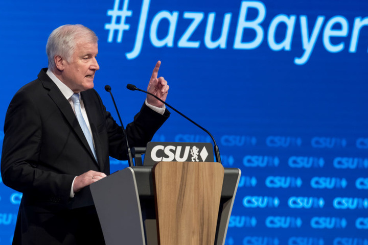 Bundesinnenminister Horst Seehofer steht mal wieder im Zentrum der Kritik.