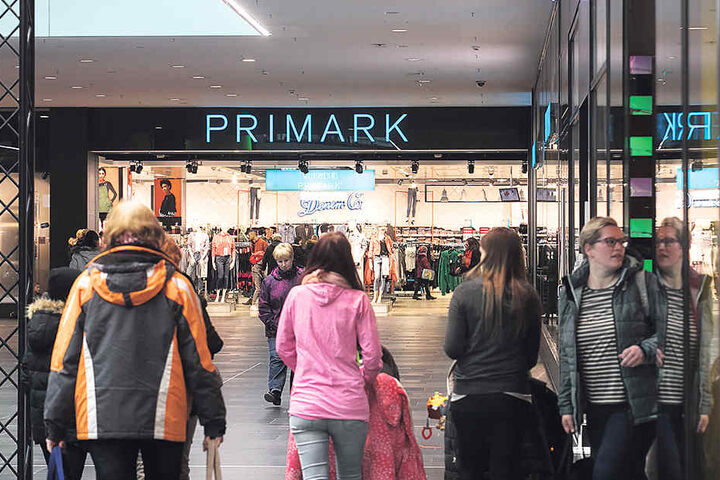 Primark in der Centrum Galerie in Dresden.