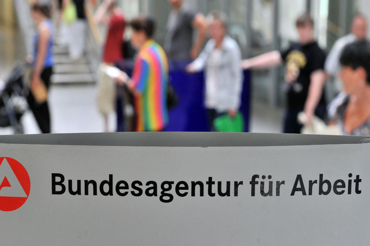 Für den November ist ein Rückgang der Arbeitslosenzahlen zu erwarten. (Symbolbild)