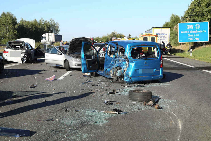 Nach dem Unfall musste die A4 auf unbestimmte Zeit gesperrt werden.