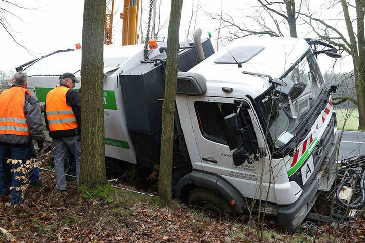 Der Sachschaden beträgt etwa 3000 Euro.
