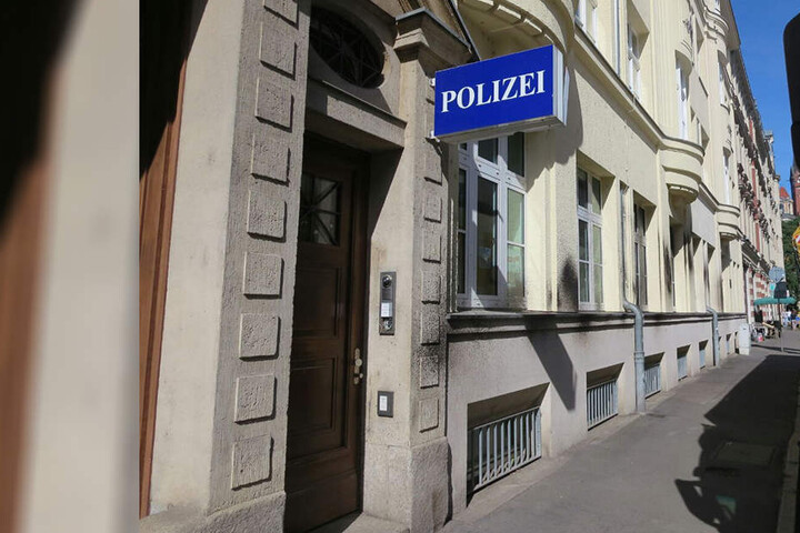 Auch die Wechselsprechanlage ist herausgerissen worden.