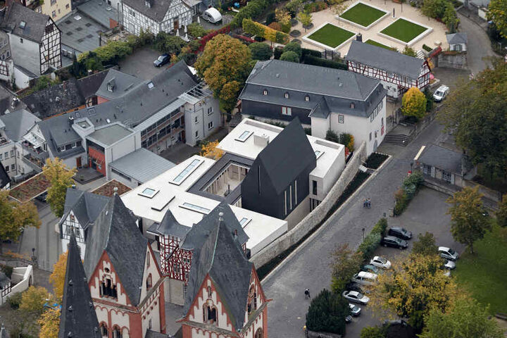 Ein Luftbild des ehemaligen Wohnsitzes von Ex-Bischof Tebartz-van Elst.