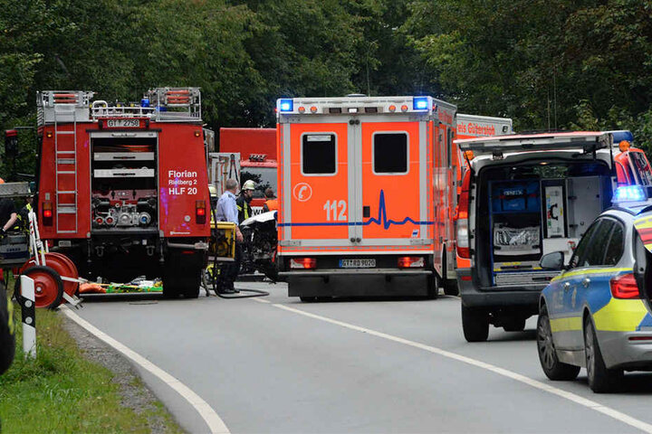 Etwa 30 Einsatzkräfte der Feuerwehr waren vor Ort.