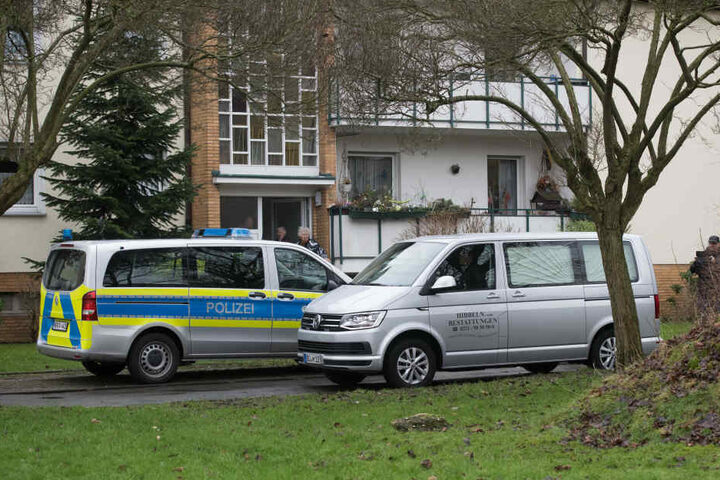 Der mutmaßliche Mörder, ein 15 Jahre alter Polizeibekannter, wurde nach Fahndungsmaßnahmen festgenommen.