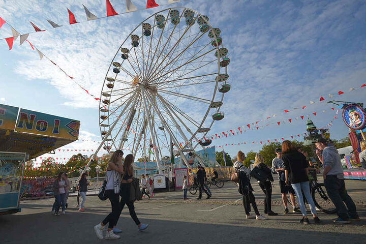 Die schönste Aussicht gibt's oben vom Riesenrad.