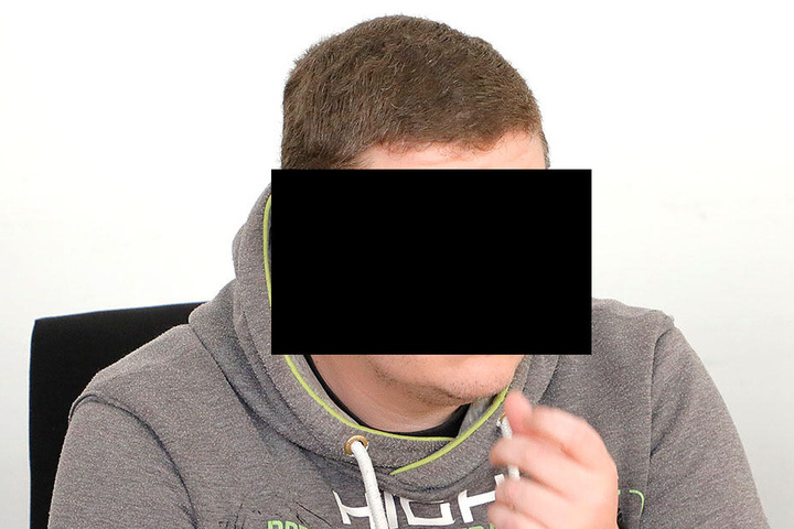 Steve W. (36) muss für 2 Jahre und 8 Monate in den Knast. Er bereut seine Tat zutiefst, wie er sagt