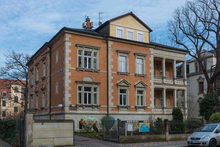 Die Villa Sonnenstrahl in Striesen kann nun bis zu 30 Angehörige beherbergen.