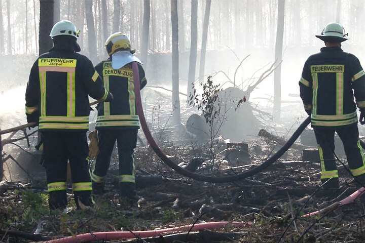 Wegen des Windes gestalteten sich die Löscharbeiten schwierig.