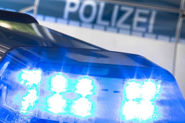 Die Polizei sucht auf Hochtouren nach dem Vermissten. (Symbolbild)