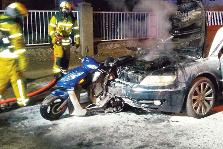 Der betrunkene David K. (31) fuhr nach dem Crash einfach weiter, hatte dabei noch Renés Motorroller im Phaeton stecken.