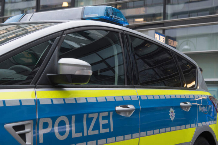 Die Großmutter meldete den Fund einige Tage später bei der Polizei. (Symbolbild)