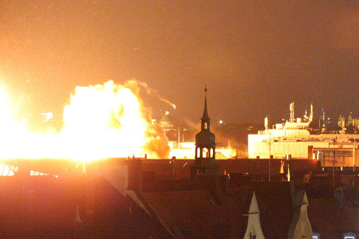 Die Fliegerbombe wurde im Münchner Stadtteil Schwabing am 28.08.2012 gesprengt. (Archivbild)