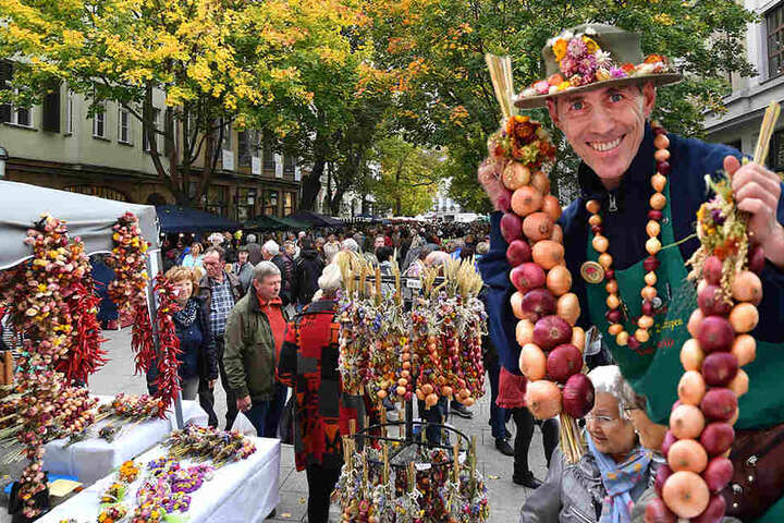 In Weimar lockt der Zwiebelmarkt.