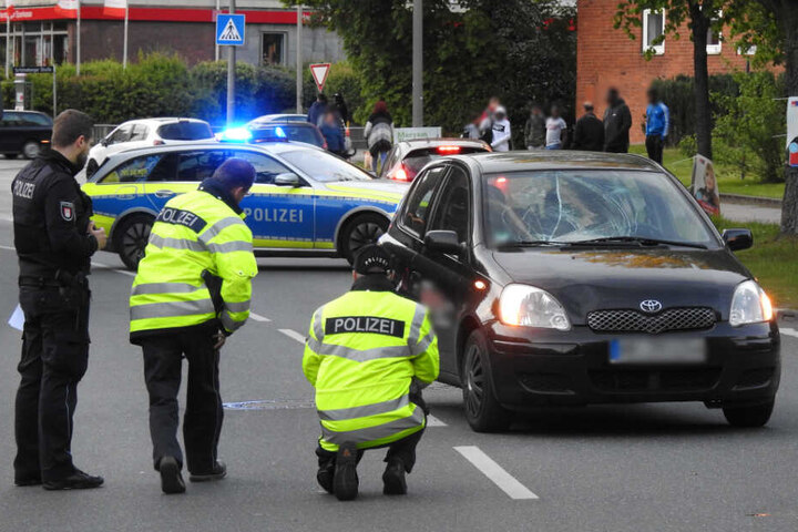 Die Polizei versucht den Unfall zu rekonstruieren.