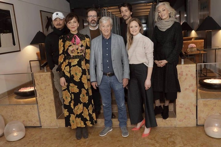 Die Jury: Wang Quan'an (l-r), Maggie Gyllenhaal, Olafur Eliasson, Paul Verhoeven, Diego Luna, Julia Jentsch und Dora Bouchoucha Fourati,