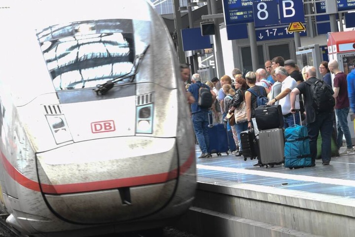 Vor allem im Fernverkehr wird es zu Verspätungen kommen.