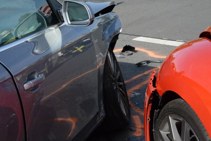 Die Autos mussten abgeschleppt werden.