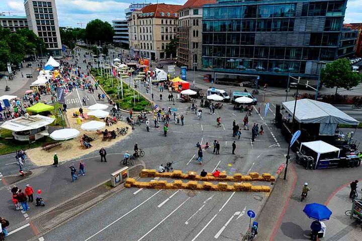 Keine Autos, dafür Strände und Musik: So feiert Hannover den "Autofreien Sonntag".