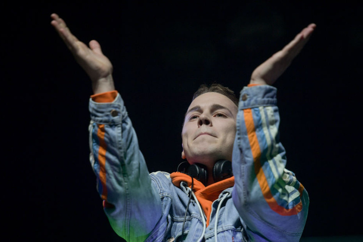 Felix Jaehn ist am Sonntag in Köln unterwegs.