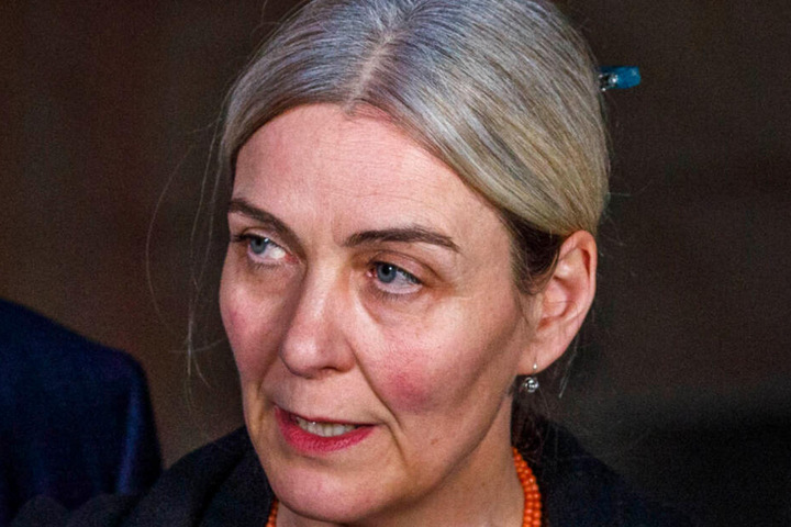 Betretene Miene am Tag nach dem Raub bei Marion Ackermann (54), Generaldirektorin der Staatlichen Kunstsammlungen.
