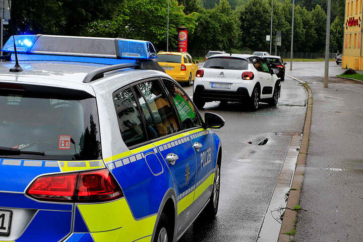 Ein Citroen konnte nicht mehr rechtzeitig bremsen und krachte in den Seat.