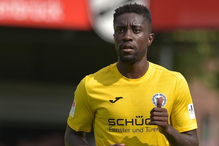 Bei Arminia Bielefeld musste der Angreifer zuletzt mit den Spielern trainieren, die sich von schweren Verletzungen erholen.