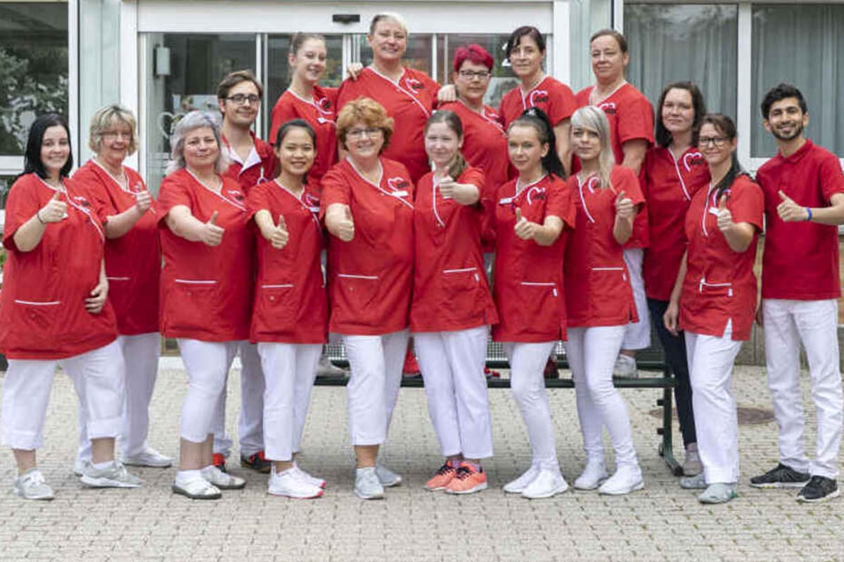Awo Lausitz Pflege- Und Betreuungs- Ggmbh Geschäftsstelle Wir sind das Team der AWO Lausitz und suchen neue Leute fürs Team
