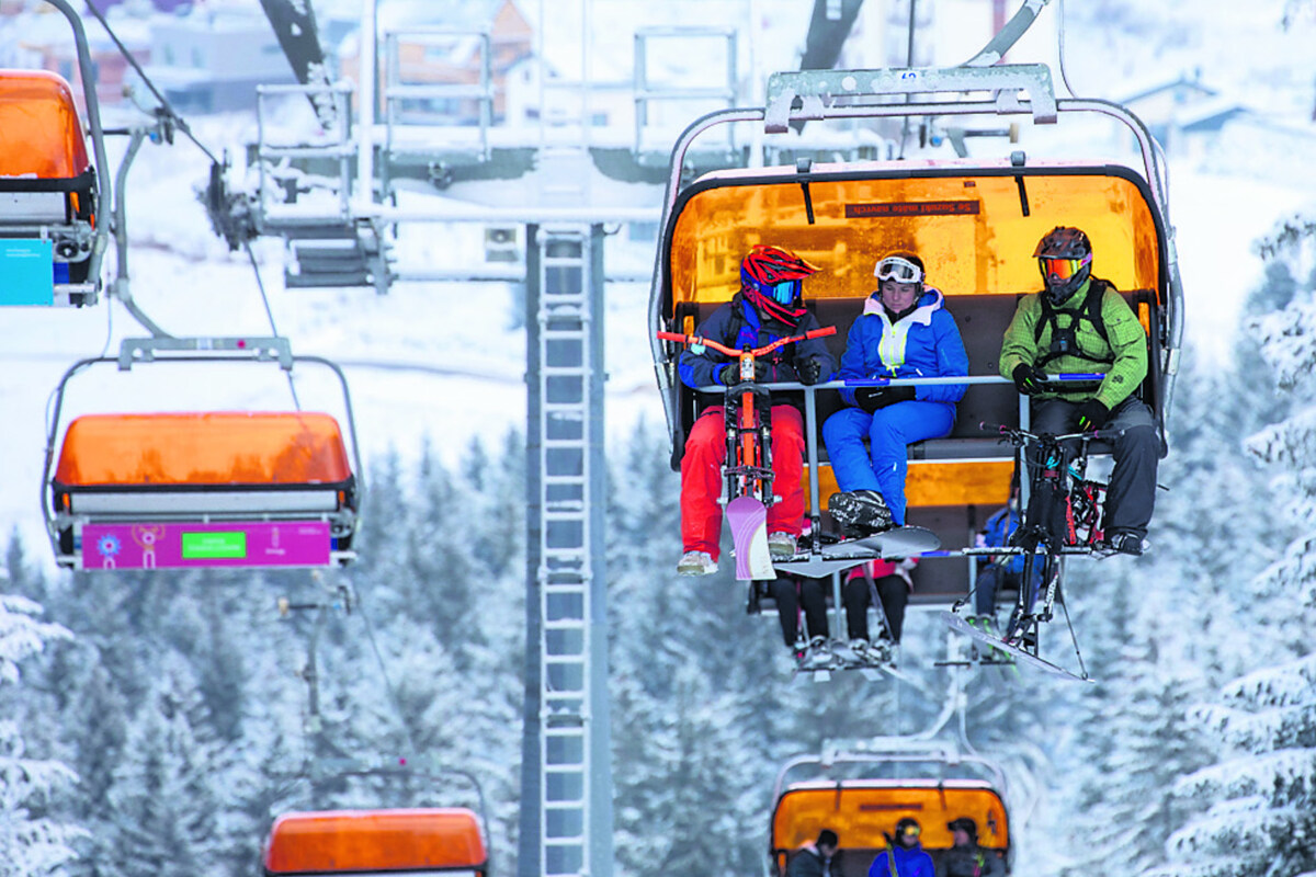 Sněžná děla se točí v Sasku, Česká republika omezuje lyžaře