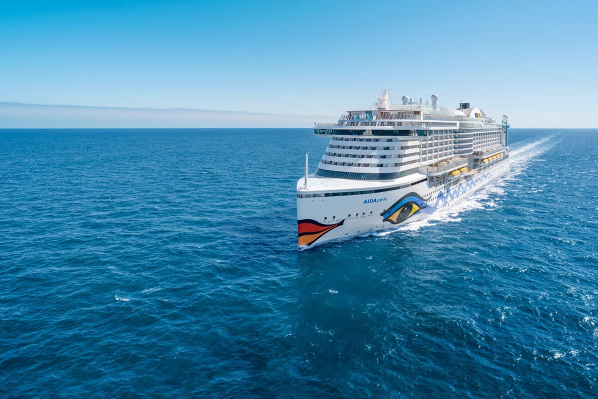 Sturmb-en-stoppen-AIDA-Mega-Schiff-muss-Kurs-abbrechen-