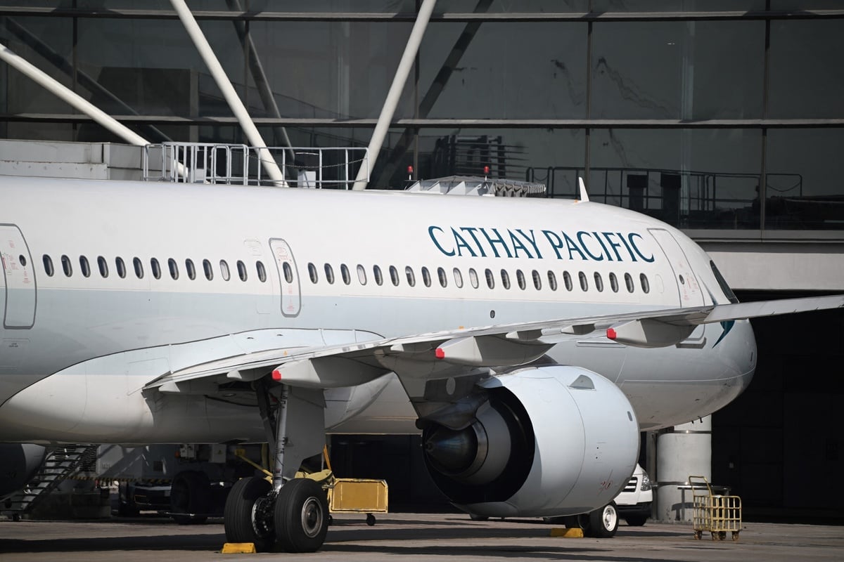 Reise-wird-zum-Albtraum-Passagiere-28-Stunden-im-Flugzeug-gefangen