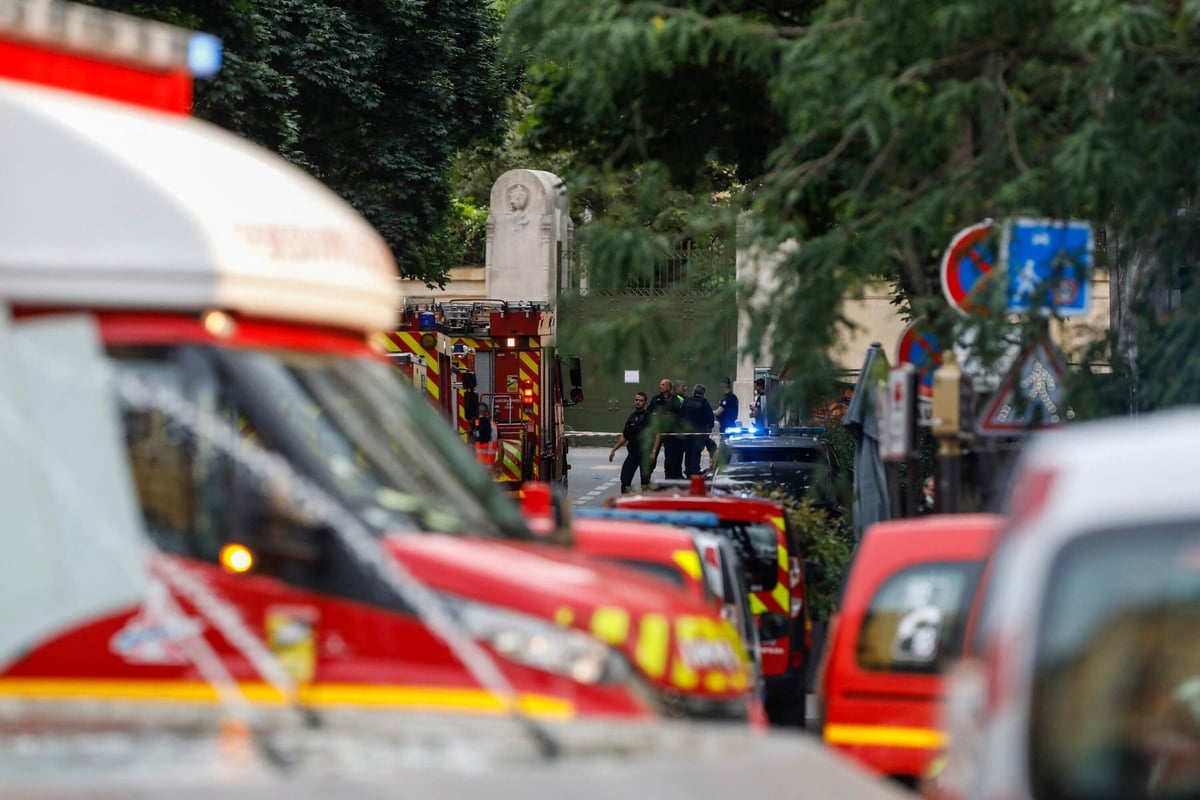 Auto rast in Pariser Restaurant: Ein Toter, mehrere Verletzte und etliche unter Schock