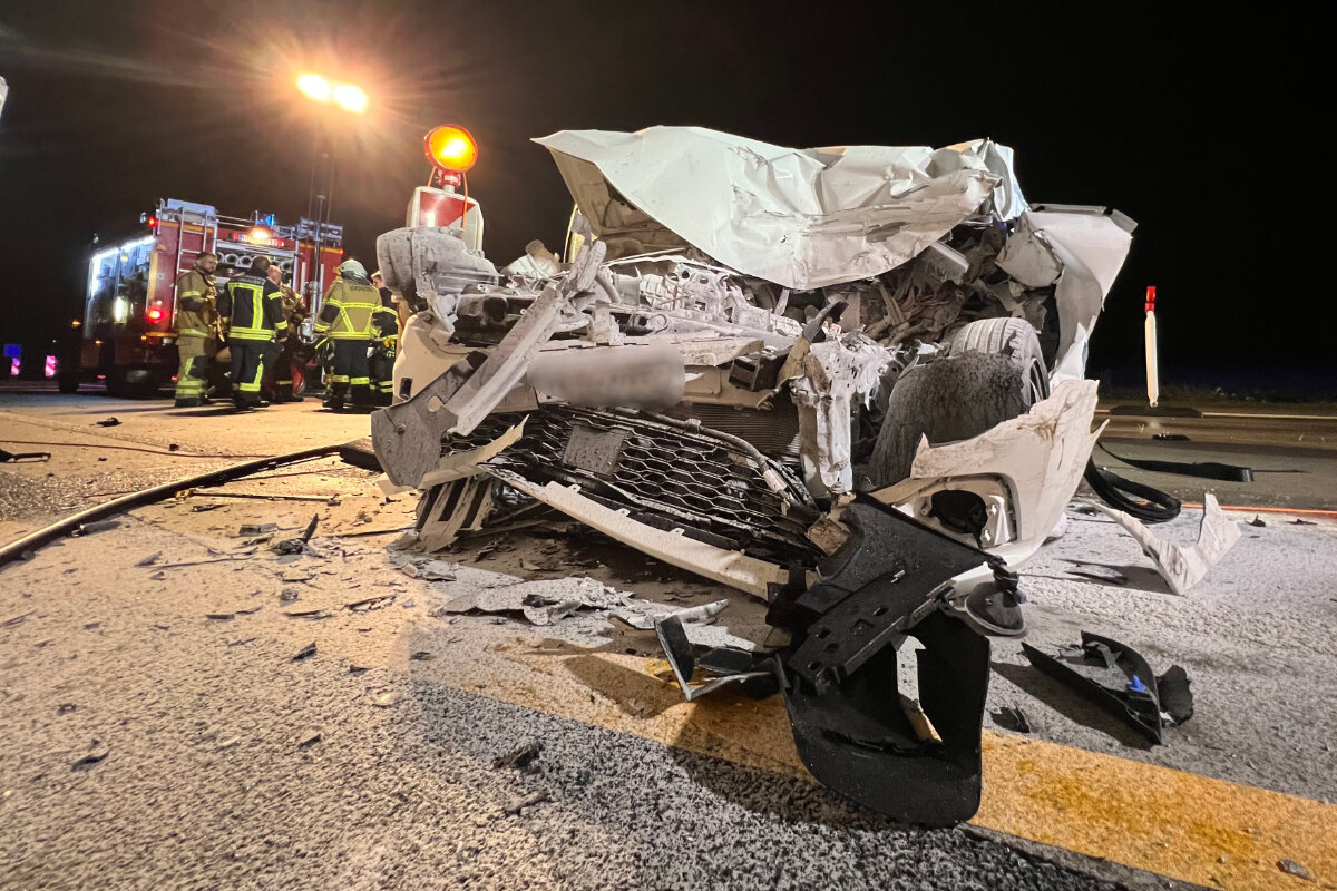 Tödlicher Unfall Auf A38: Rentner Kracht In Stauende