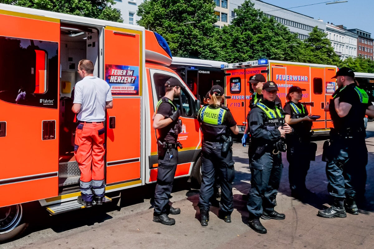 Hamburg Feuerwehreinsatz: Großalarm Am Hauptbahnhof! Menschen Klagen ...