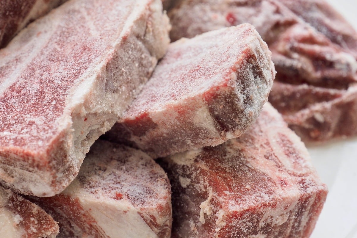Ist Gefrierbrand schädlich? Das gilt bei Fleisch, Gemüse und Brot