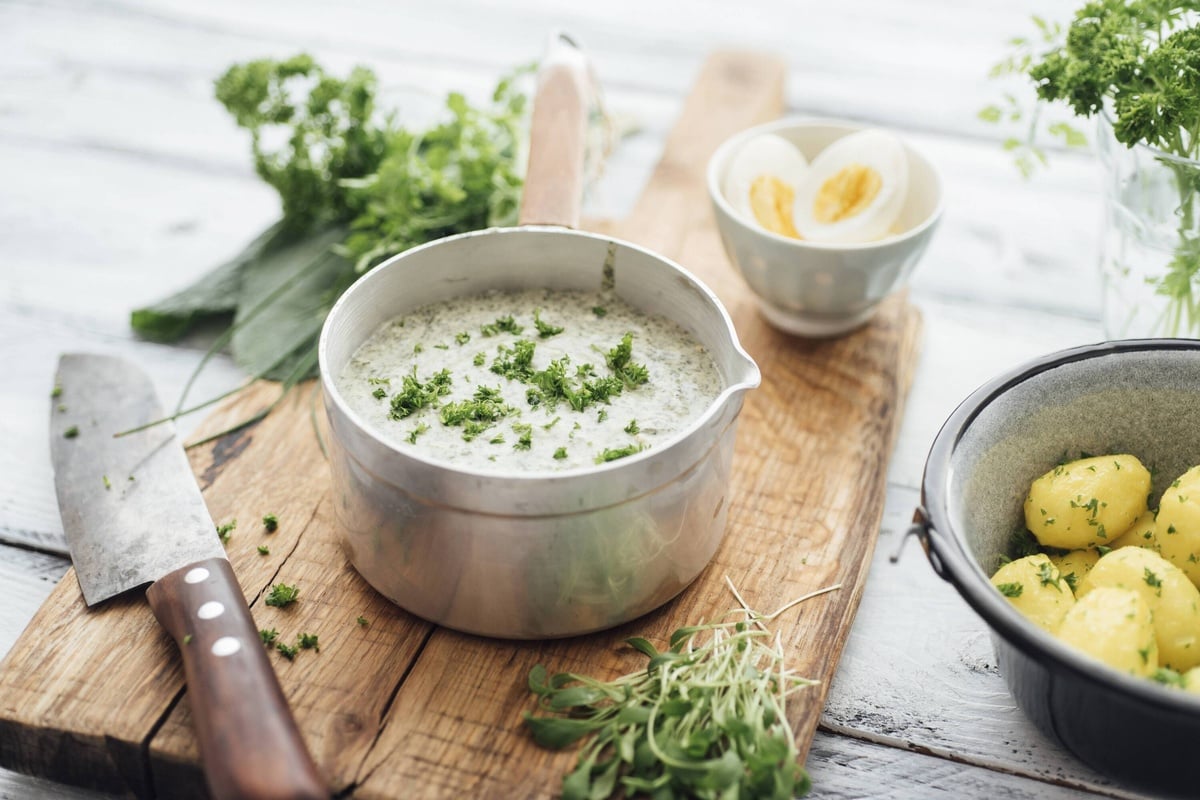 Frankfurter Grüne Soße: Rezept für die würzige Kräutersoße