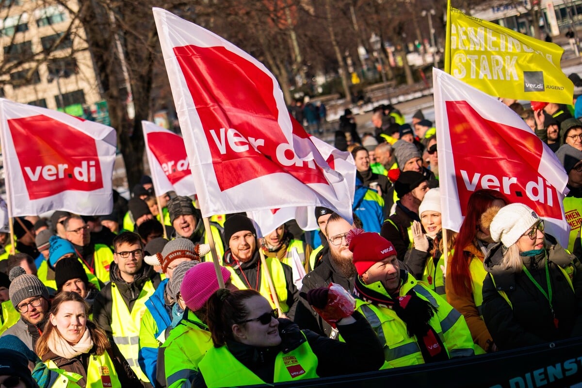 warnstreik-welle-hat-nrw-weiter-fest-im-griff-hier-geht-am-dienstag-nichts-mehr