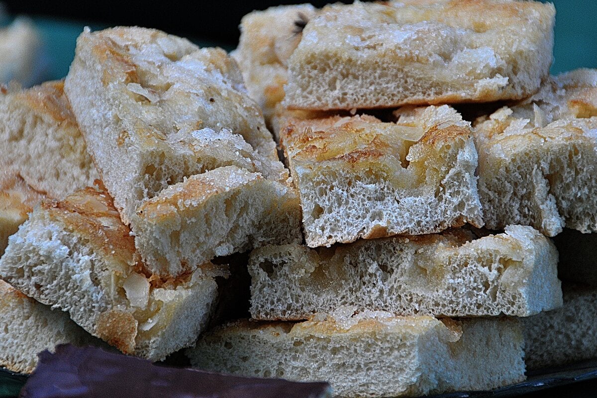 Zuckerkuchen-DDR-Rezept-f-r-Omas-klassischen-Blechkuchen-wie-fr-her