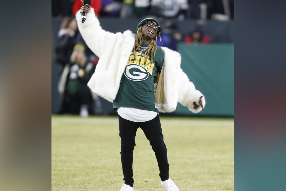 Lil Wayne rerecords Green and Yellow in support of the Green Bay