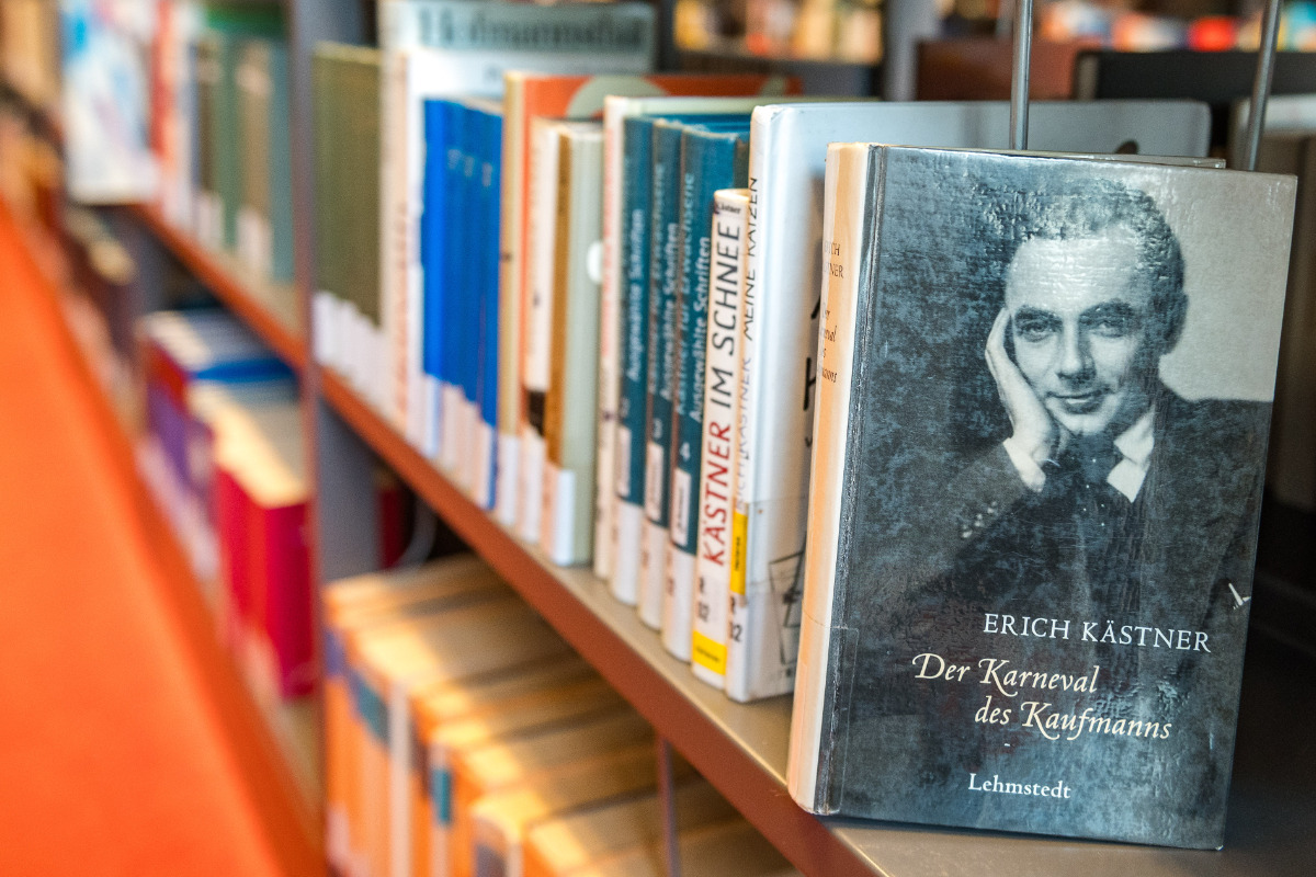 Mit Vorlese-Spaziergang und 20er-Jahre-Sause: Dresden feiert Erich Kästners 125. Geburtstag!