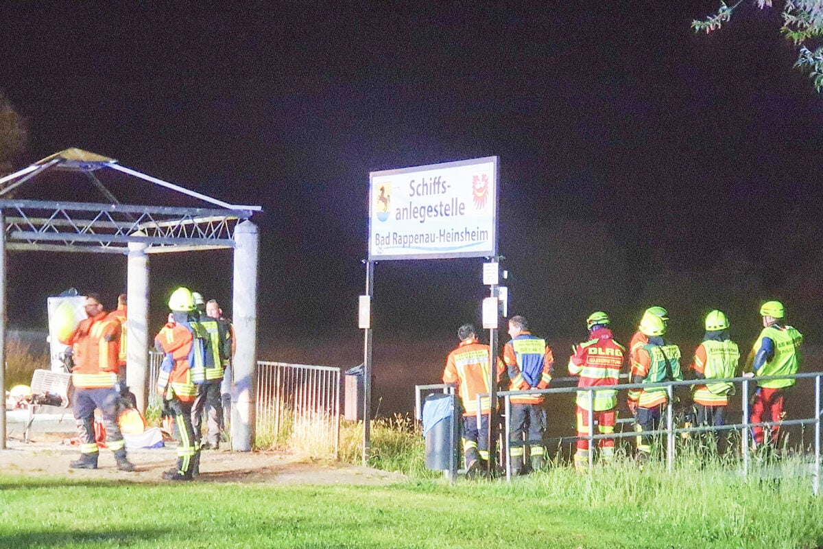 50-Jähriger fährt in Neckar: Auto geborgen, doch damit ist der Mann nicht reingefahren