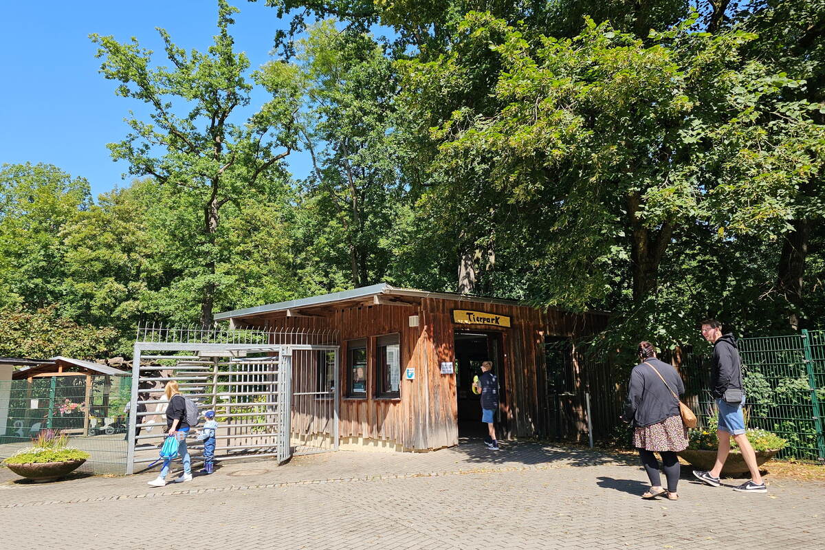 Chemnitz: Sparkasse spendet für Tierpark & Co.