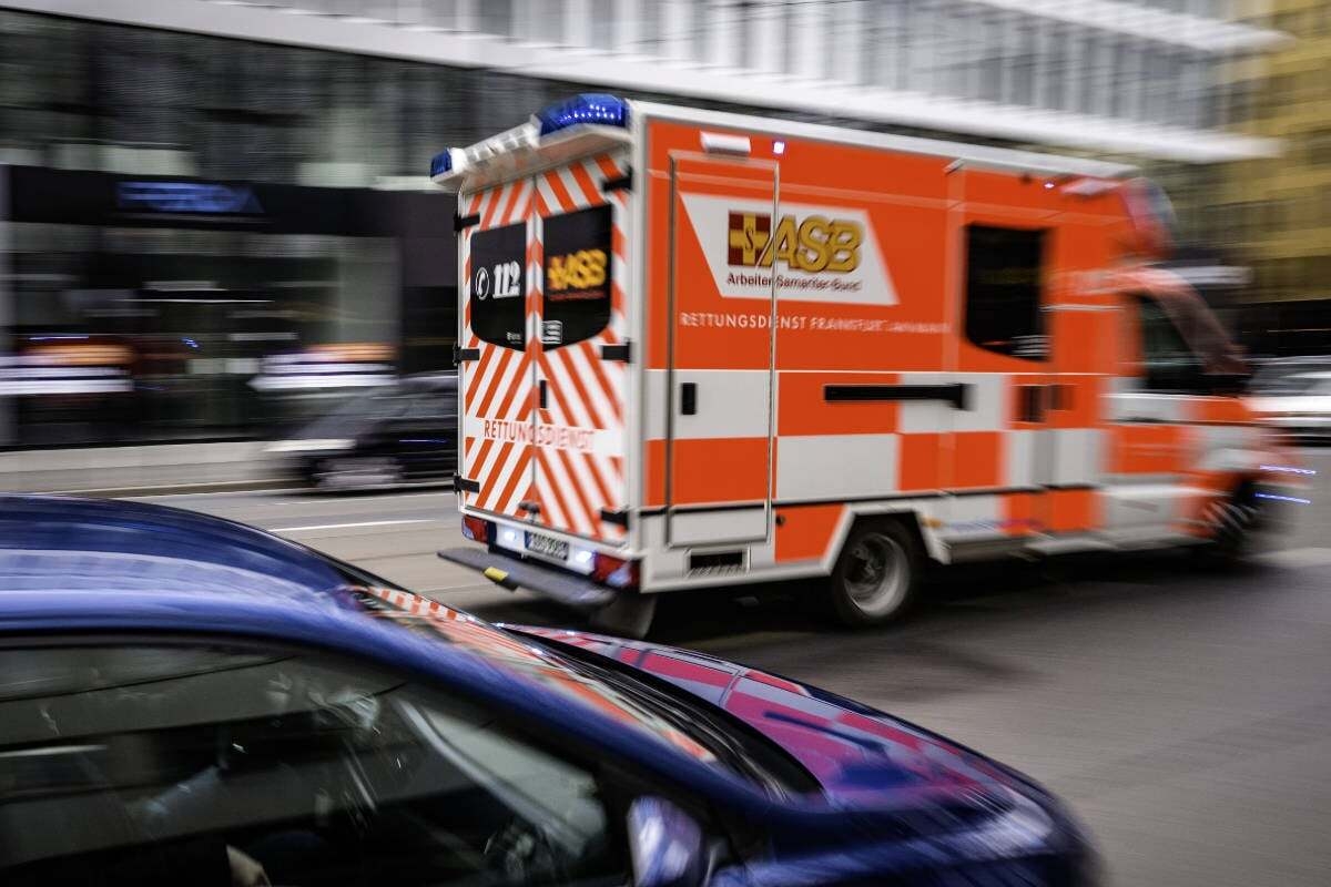 Ein Toter und ein Verletzter bei Arbeitsunfall auf Frankfurter Hochhaus-Baustelle