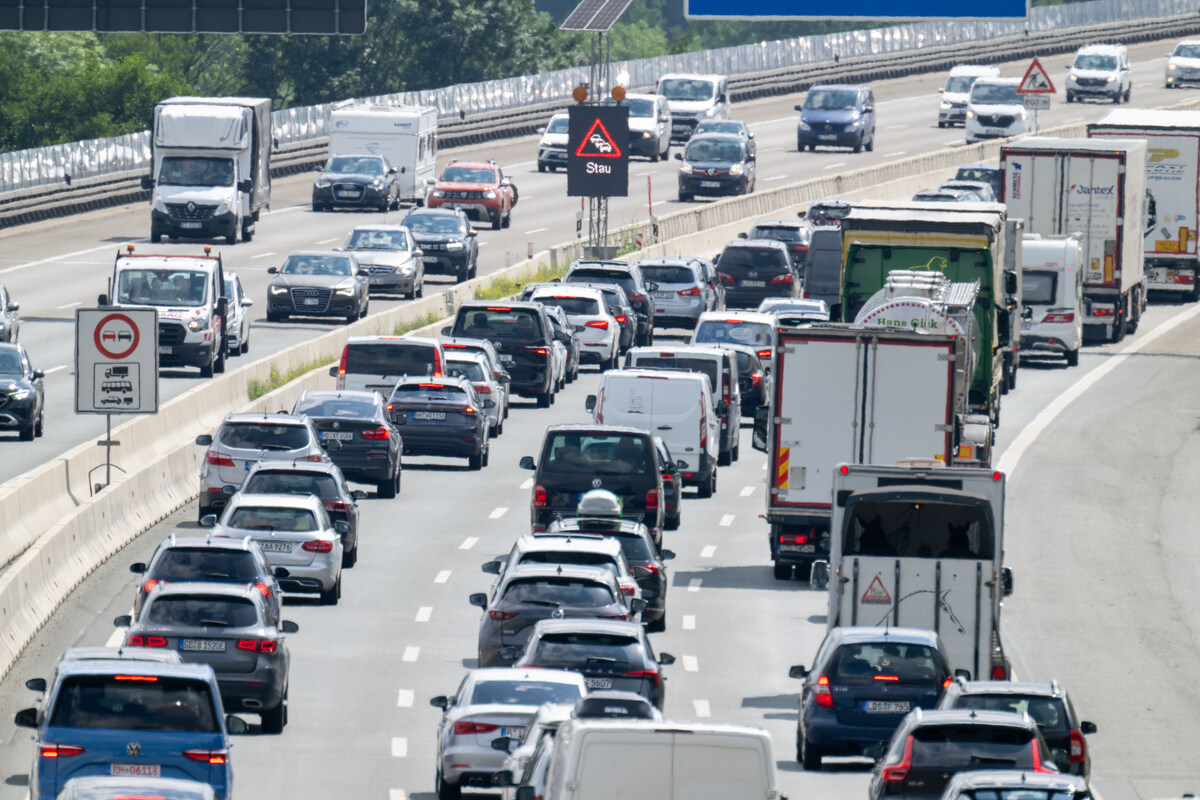 Wunderschone Stau A9 Richtung Nurnberg Bild