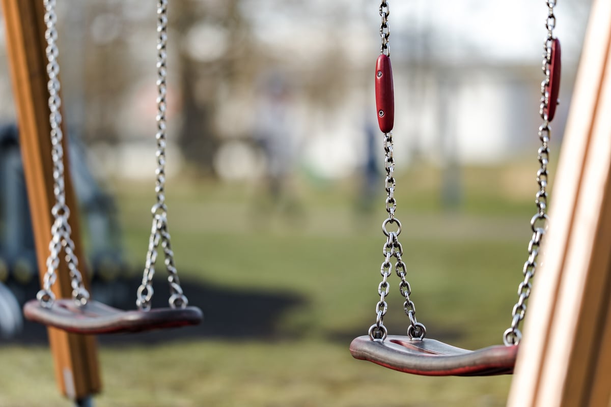 Kind (7) auf Spielplatz unsittlich berührt: Polizei sucht nach Zeugen