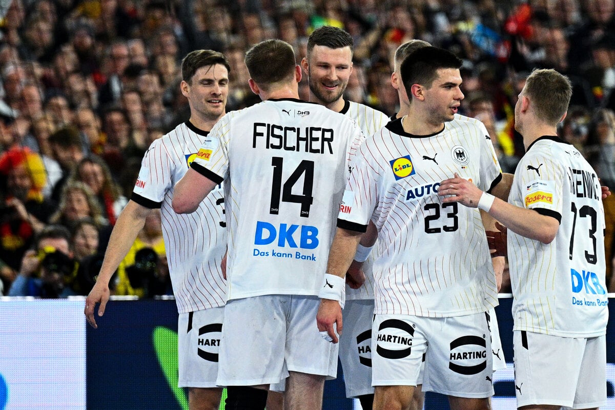 Traumstart In Die Handball-EM: Deutschland Dominiert Schweiz Vor ...